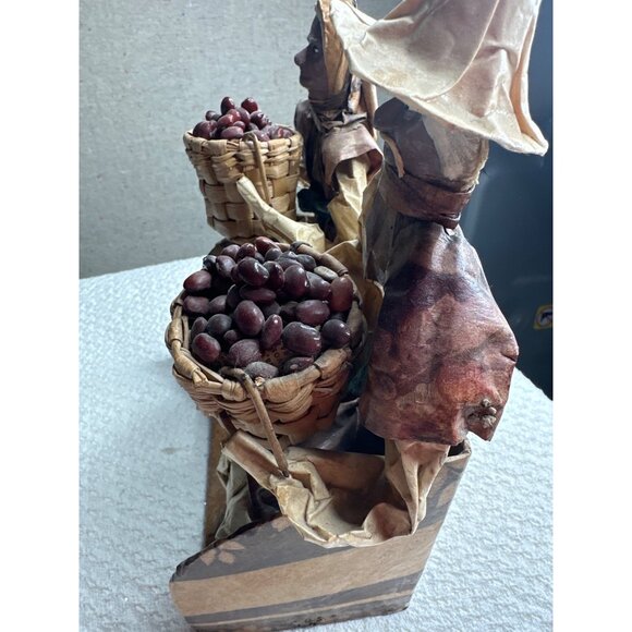 Village Workers Mexican Folk Art Figurines Baskets Of Harvest Beans Paper Mache - Picture 6 of 16